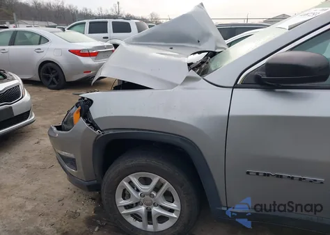 2021 Jeep Compass Sport 4X4 z USA, uszkodzony, nr VIN 3C4NJDAB7MT537337